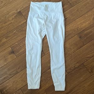 Lulu lemon Wunder under training leggings size 6